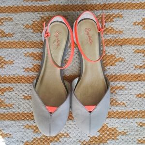 Seychelles Model Citizen flat 11M